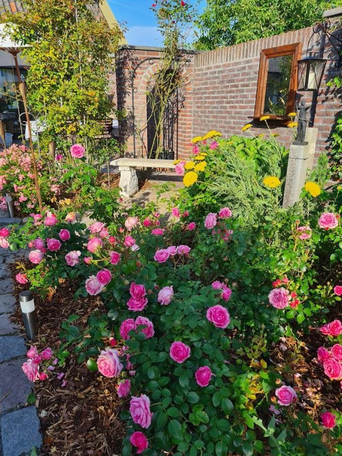 Bed and Breakfast La Rose Pelt Экстерьер фото