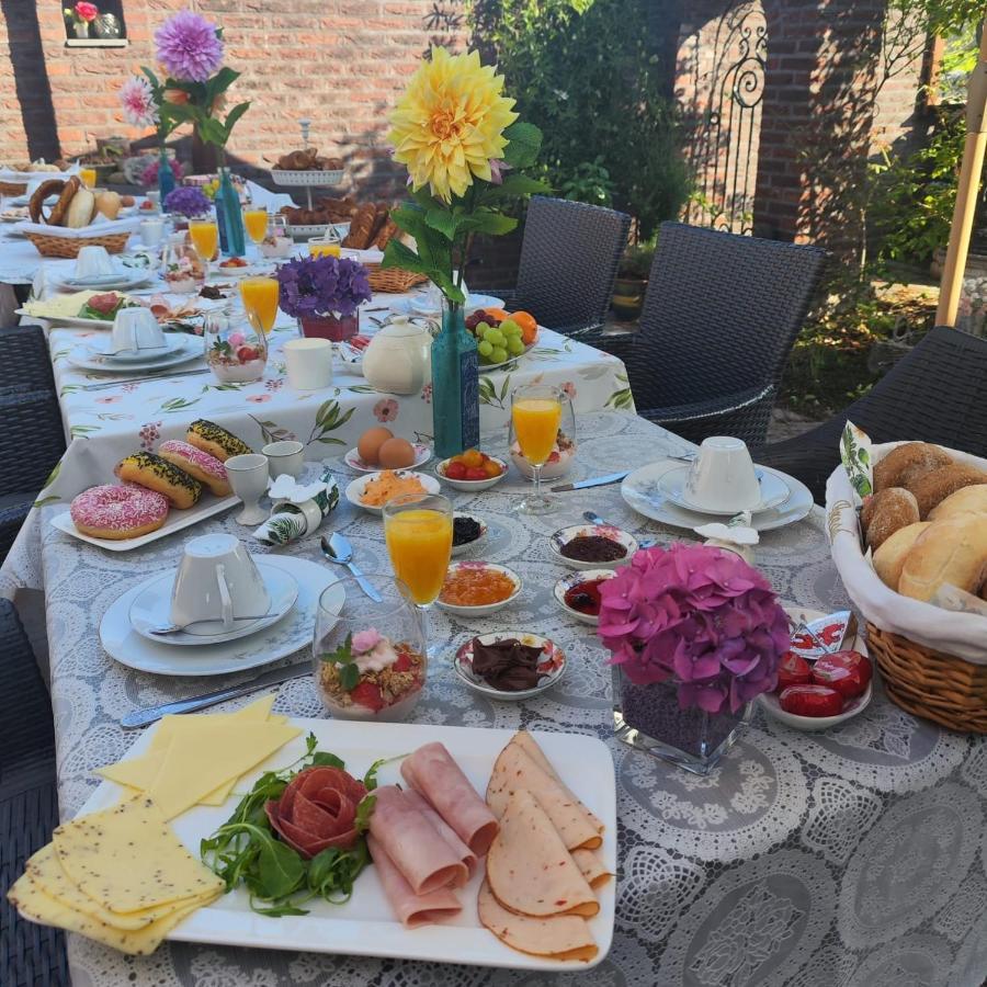 Bed and Breakfast La Rose Pelt Экстерьер фото