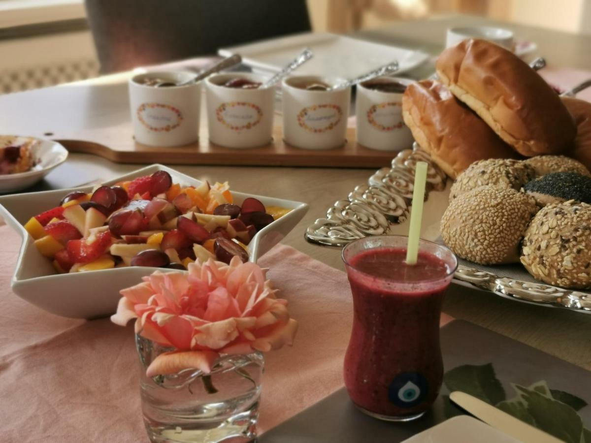 Bed and Breakfast La Rose Pelt Экстерьер фото